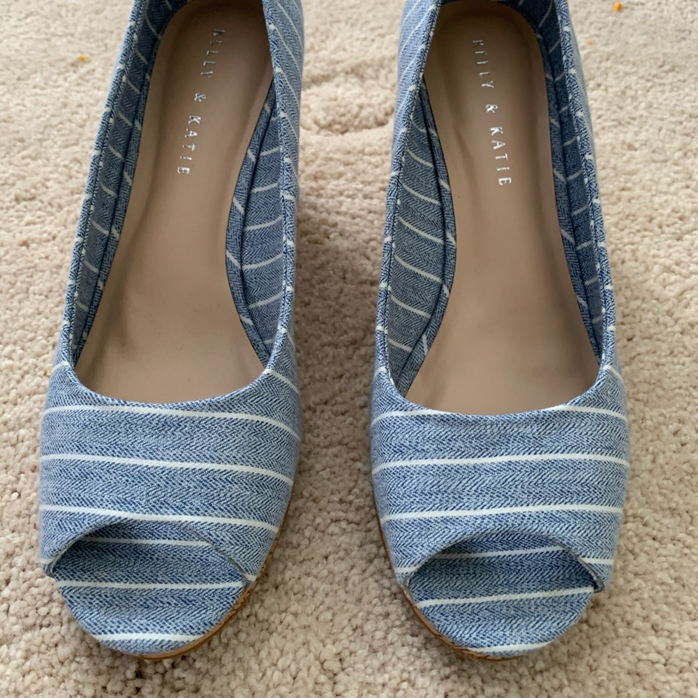 Blue/White striped Wedge